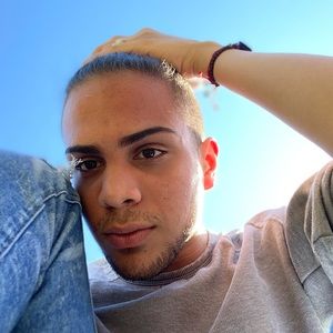 Meet your posher, Justin